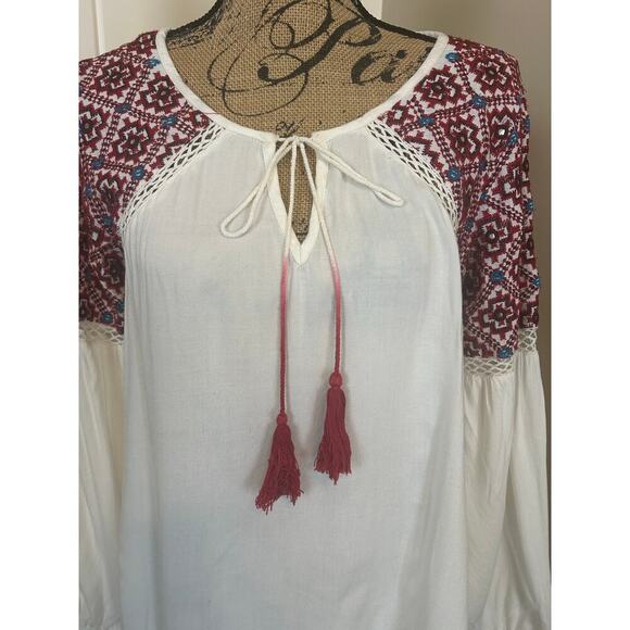Altar’d State Bohemian Peasant Long Sleeve Embroidered Blouse Size M - Picture 3 of 9